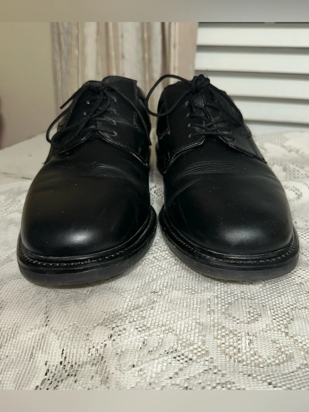 Mens Stafford black dress shoes lace up size 9
